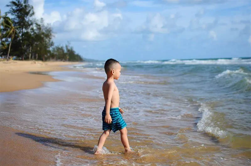 Giải mã giấc mơ đi tắm biển