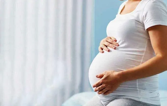 Mộng thấy em gái có bụng bầu to