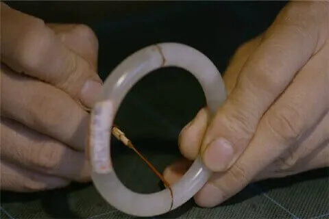 Chiêm bao thấy bể vòng ngọc