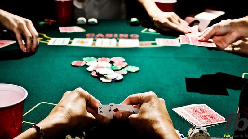 fold trong poker là gì