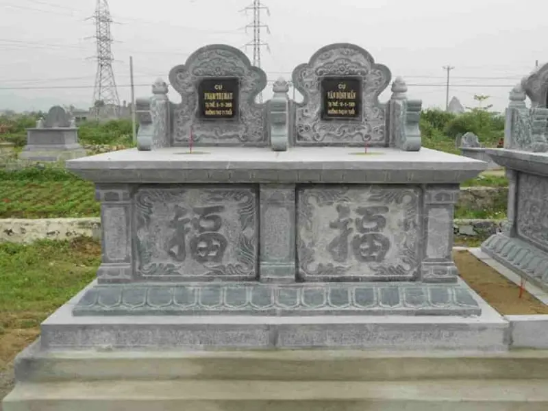Mơ thấy 2 ngôi mộ ở cạnh nhau