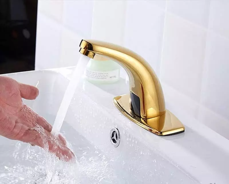 mơ thấy vòi nước chảy đánh con gì