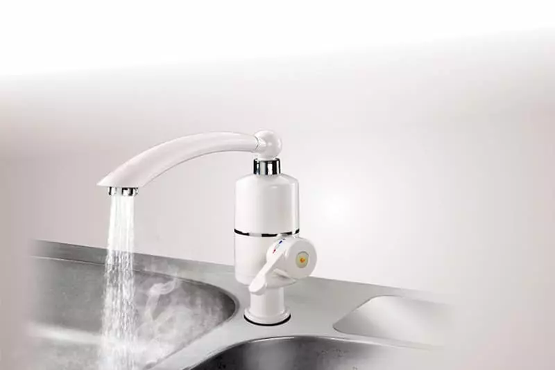 mơ thấy vòi nước chảy đánh con gì
