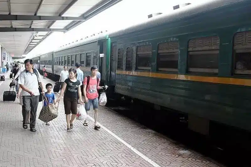 nằm mơ thấy tàu hỏa đánh con gì