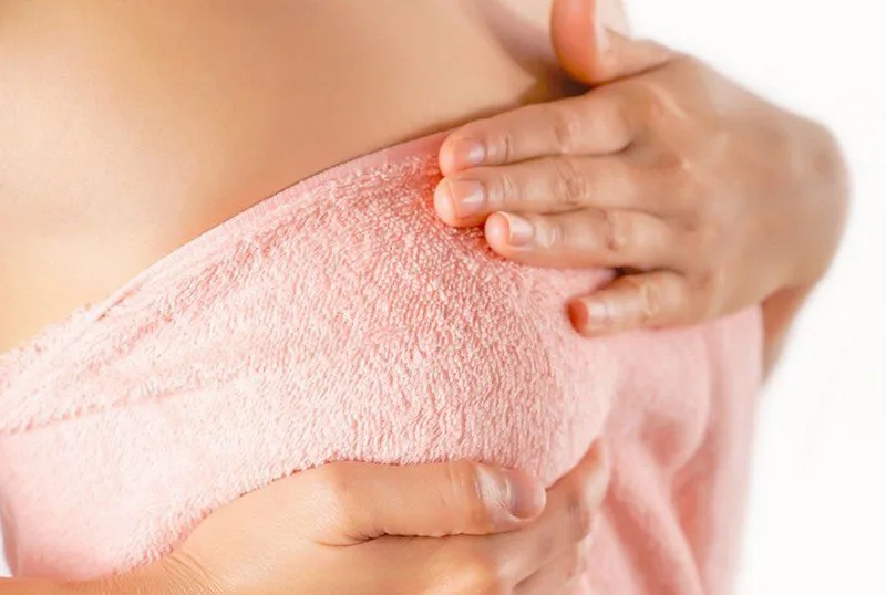 Mơ thấy vú phụ nữ đánh con gì
